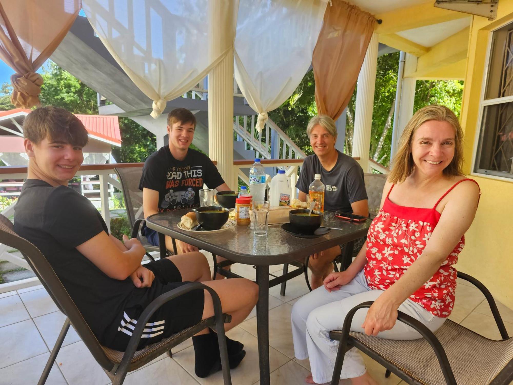 Hotel Royal Escape - 1 Anse La Raye Zewnętrze zdjęcie
